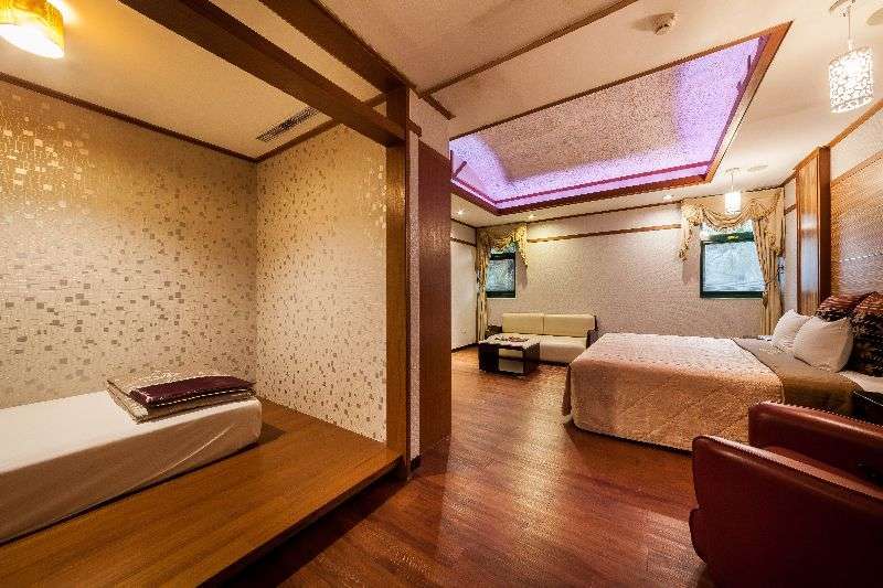 麗景花園汽車旅館